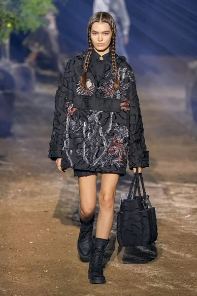 Look 59